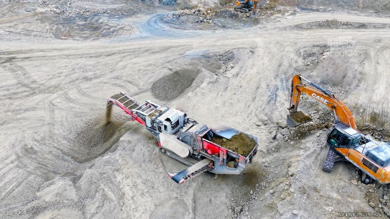 Installation de concassage Sandvik QI441 Used Mobile Crusher with FABO