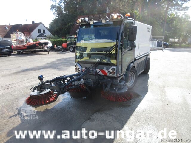 Veegmachine Boschung S3 Kehrmaschine urban sweeper Wildkraut