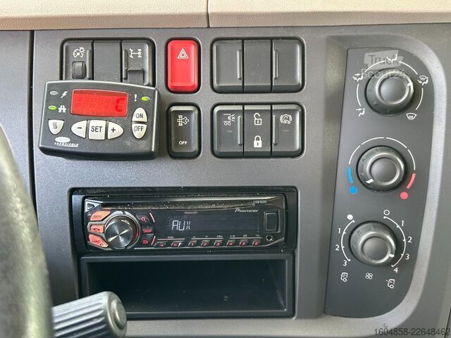 Рефрижераторная/морозильная транспортировка DAF LF 250 FA / NL TRUCK / EURO 6 / CARRIER XARIOS ...