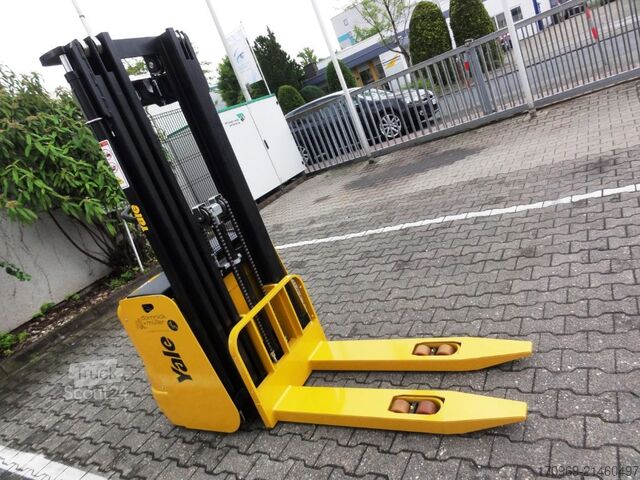 Manual stacker Yale MS 14 IL