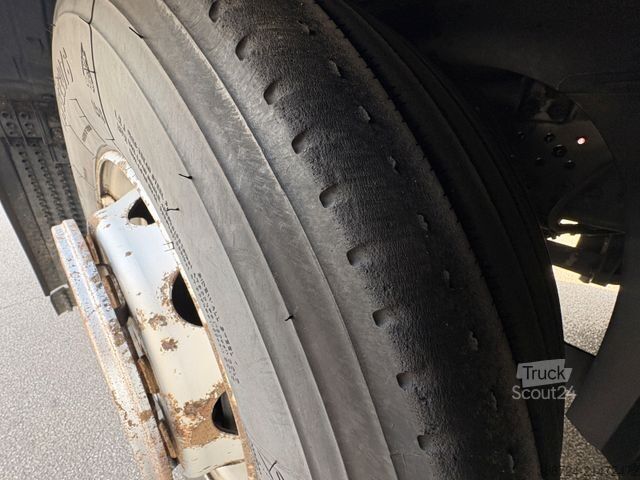 Chladený nákladný automobil MERCEDES-BENZ Actros 2545*E6d*Retarder*Carrier*LBW*Lift*TÜV*