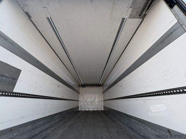 Chladený nákladný automobil MERCEDES-BENZ Actros 2545*E6d*Retarder*Carrier*LBW*Lift*TÜV*