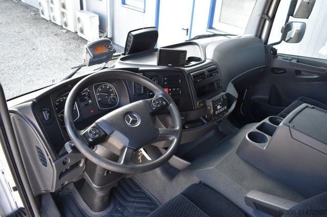 Ledusskapja kravas automašīna MERCEDES-BENZ Atego 1530 16t. 2-Zonen Tiefkühl Carrier LBW