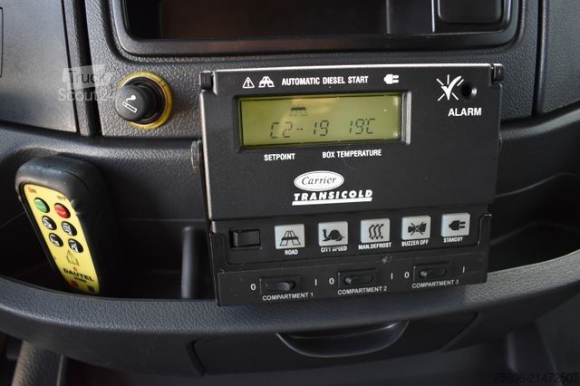 Ledusskapja kravas automašīna MERCEDES-BENZ Atego 1530 16t. 2-Zonen Tiefkühl Carrier LBW