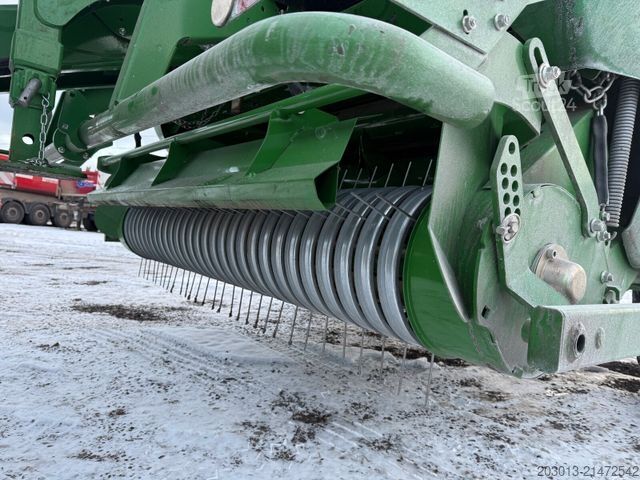 Landmaschine John Deere V451 G Rundballenpresse - NEU