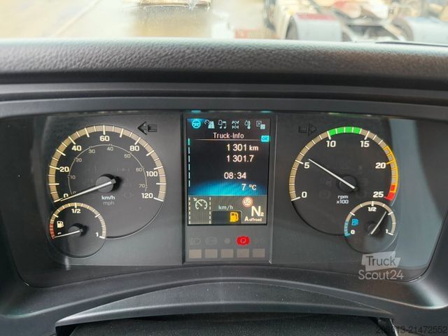 Tovornjak s črpalko za beton MERCEDES-BENZ Arocs 4146 8x4 PUMI SERMAC 4Z28