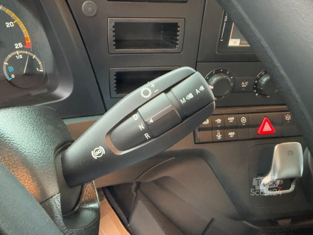 Tovornjak s črpalko za beton MERCEDES-BENZ Arocs 4146 8x4 PUMI SERMAC 4Z28