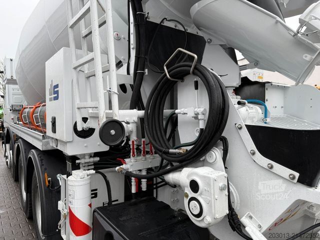 Tovornjak s črpalko za beton MERCEDES-BENZ Arocs 4146 8x4 PUMI SERMAC 4Z28