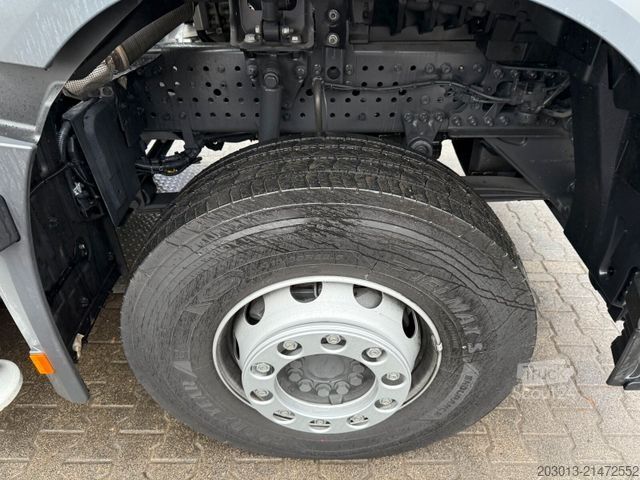 Tovornjak s črpalko za beton MERCEDES-BENZ Arocs 4146 8x4 PUMI SERMAC 4Z28