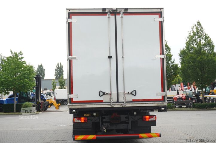 Hladilni tovornjak za meso SCANIA R450 6×2 / 5-row hook refrigeration