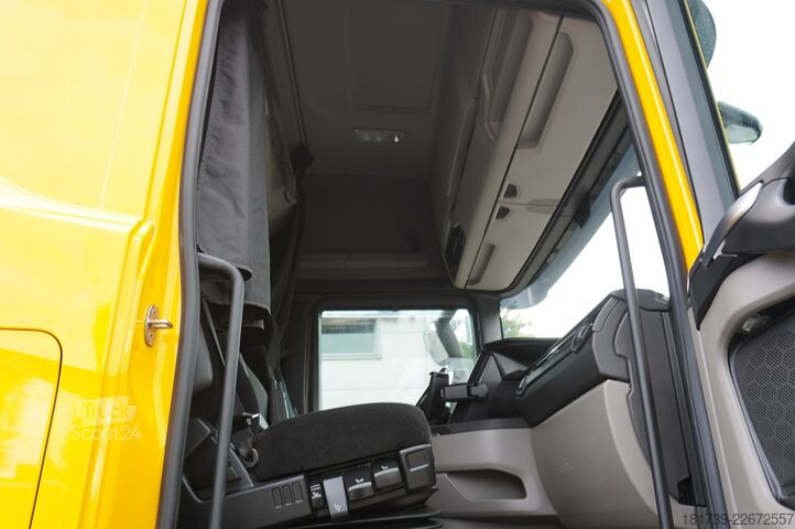 Hladilni tovornjak za meso SCANIA R450 6×2 / 5-row hook refrigeration