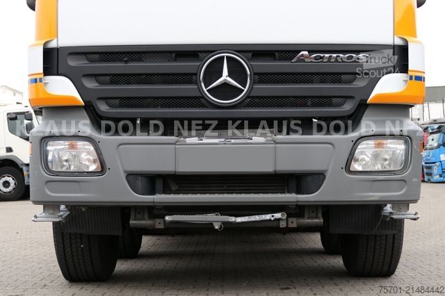 Camión portacontenedores de gancho MERCEDES-BENZ Actros 3244 Abrollkipper Moser Retarde