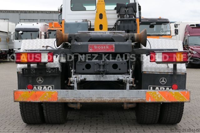 Camión portacontenedores de gancho MERCEDES-BENZ Actros 3244 Abrollkipper Moser Retarde