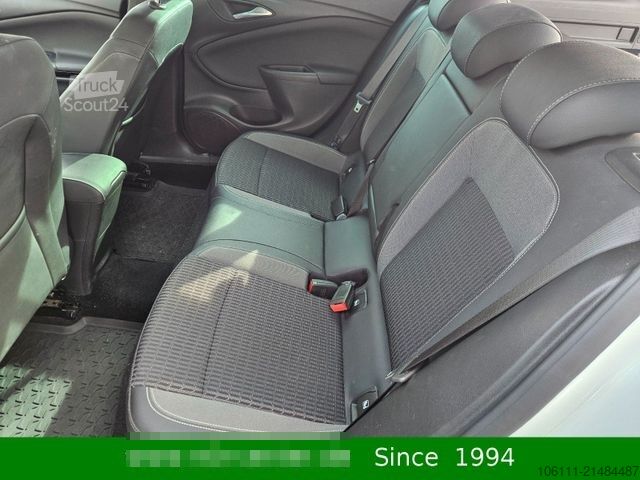 Miniautocarro OPEL Astra K Sports Tourer Edition 1,5CDTi Start/Stop