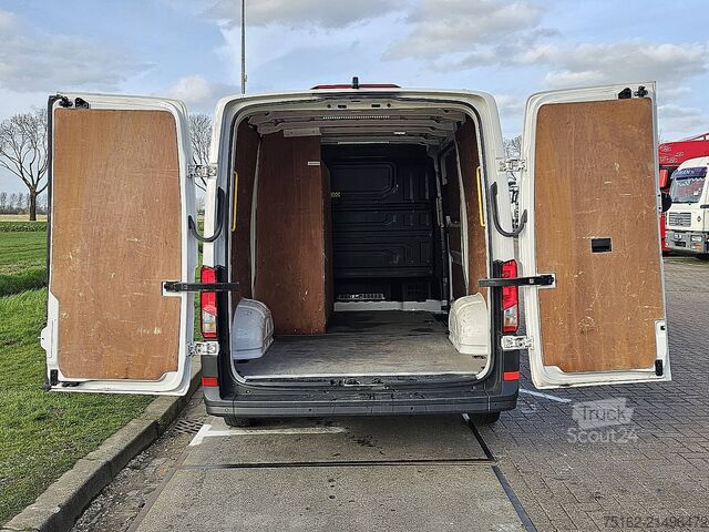 Aukšto stogo universalas VOLKSWAGEN CRAFTER 2.0 TDI 140 AUT. L2H1