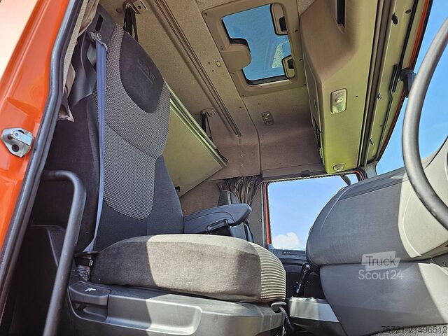 Standard-SZM DAF XF 440 MANUAL