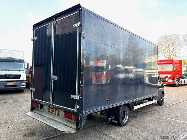 Valigia Mercedes-Benz Sprinter 412 5-CILINDER WITH PLAYWOOD BOX (MANU...