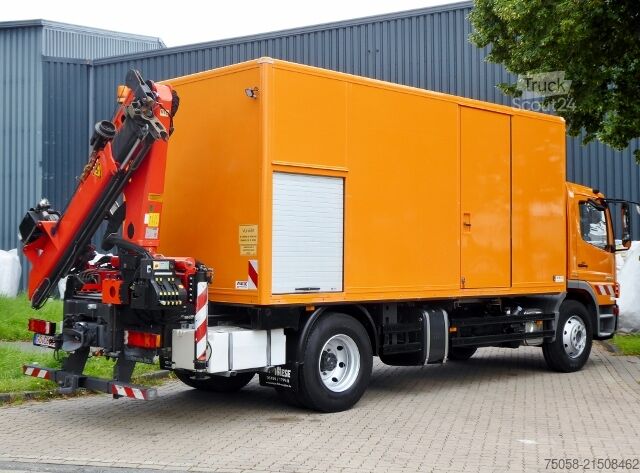 γερανός τοποθετημένος σε φορτηγό Mercedes-Benz Atego 1524 - Werkstattwagen - Kran - 68T