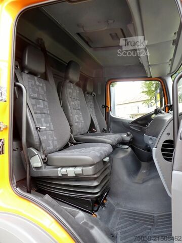 γερανός τοποθετημένος σε φορτηγό Mercedes-Benz Atego 1524 - Werkstattwagen - Kran - 68T