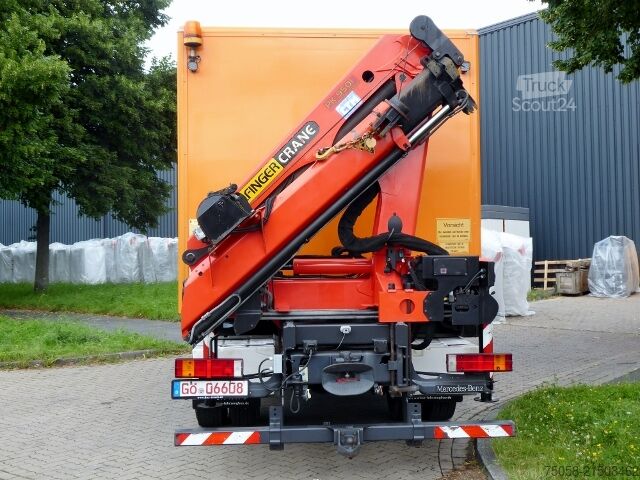 γερανός τοποθετημένος σε φορτηγό Mercedes-Benz Atego 1524 - Werkstattwagen - Kran - 68T