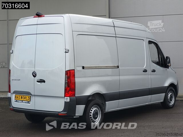 Holttér-asszisztens Mercedes Sprinter 215 CDI COMING SOON! Automaat 150pk L2...