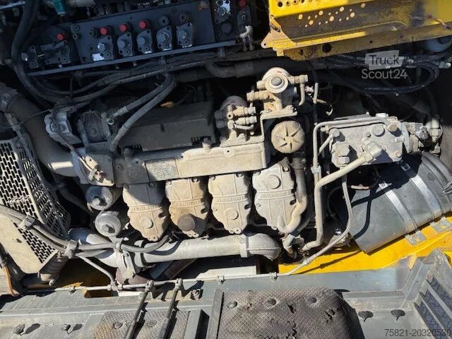 Tekerlekli ekskavatör Liebherr A 900 C ZW Litronic