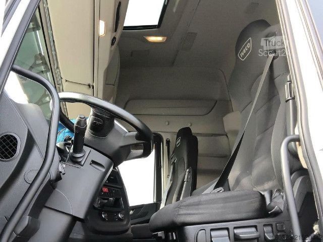 Standaard trekker IVECO AS440S51 T/P