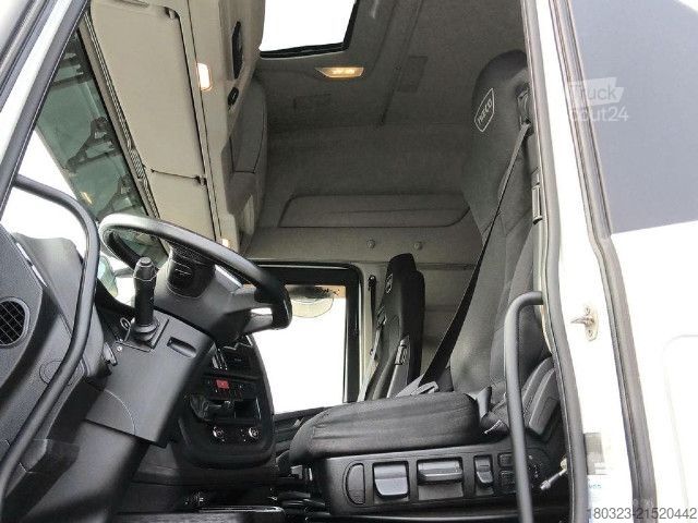 Standaard trekker IVECO AS440S51 T/P