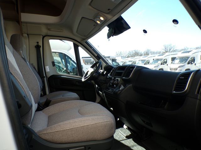 Polointegrovaný karavan BÜRSTNER Lyseo TD 594 Tageszulassung / Safety-Paket, Abwa