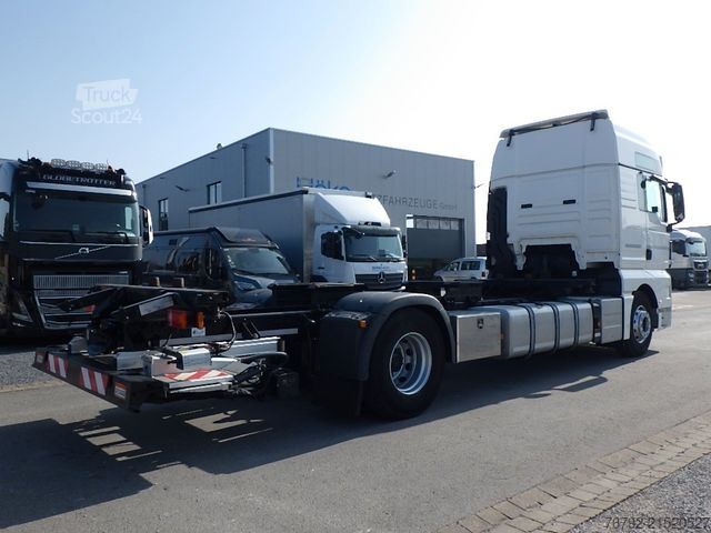 Lastbilchassi MAN TGX 18.360 LL XXL-Fhs./5 Sitzer/BDF/LBW/Ret./AHK