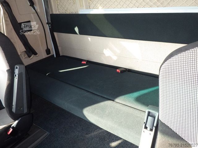 Lastbilchassi MAN TGX 18.360 LL XXL-Fhs./5 Sitzer/BDF/LBW/Ret./AHK