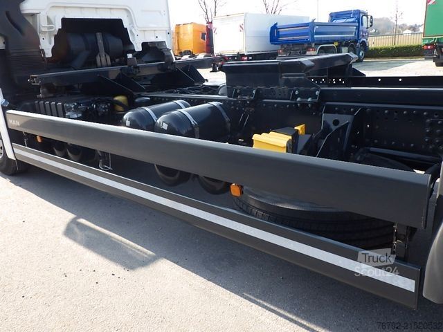 Lastbil med utbytbar kaross MAN TGX 18.360 LL XXL-Fhs./5 Sitzer/BDF/LBW/Ret./AHK
