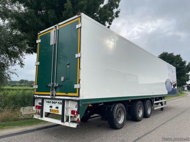 Jäähdytetyt/pakastetut kuljetukset H.t.f. HZP 39 Steering Axle / Carrier Vector Twin Evap...