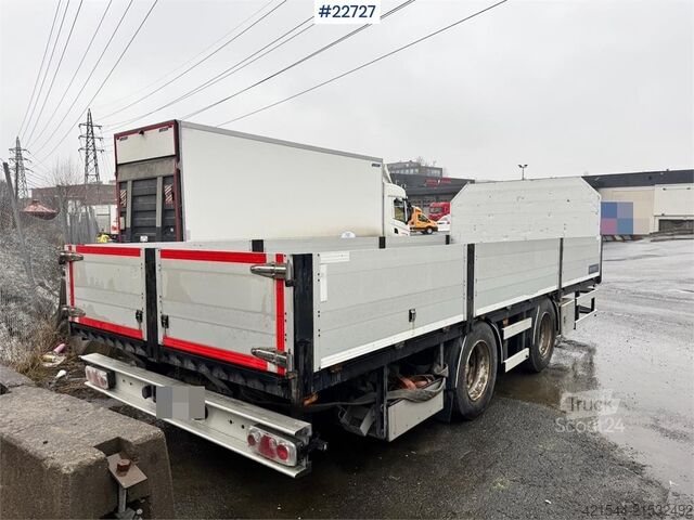 Platformos priekaba Konar flatbed trailer with sideboards