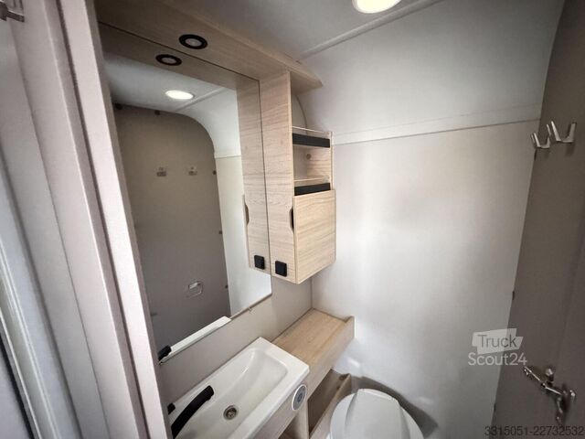 Rulotă WEINSBERG CaraLife 390 QD Elektro+1350kg+Bug-Fenster