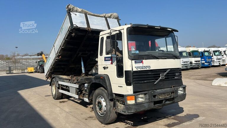 Tipper 3 côtés Volvo FS 7-18 (MANUAL PUMP / POMPE MANUELLE / 18 TONS...