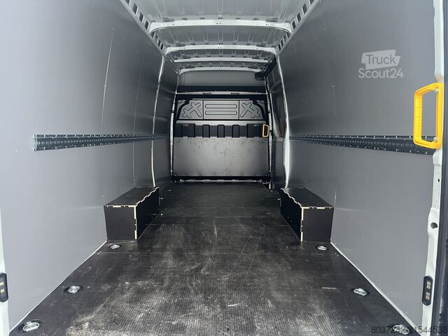 Slēgtais furgons Iveco Daily 35