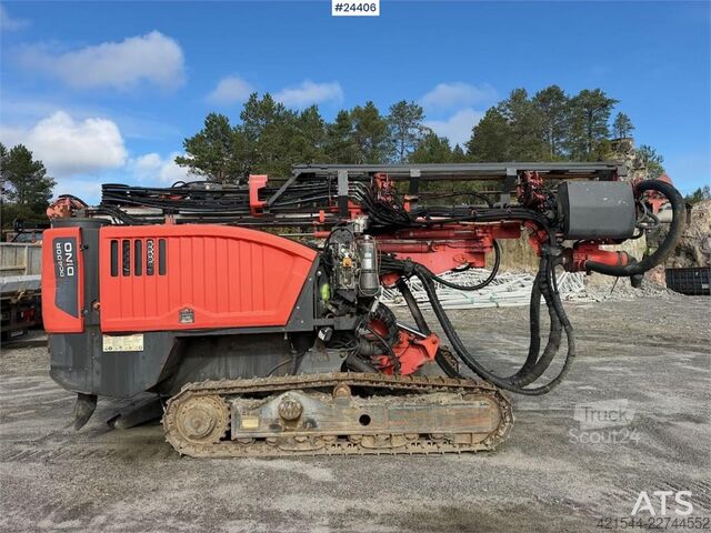 Soil drill Sandvik Dino DC400R drill rig with machine control and sha