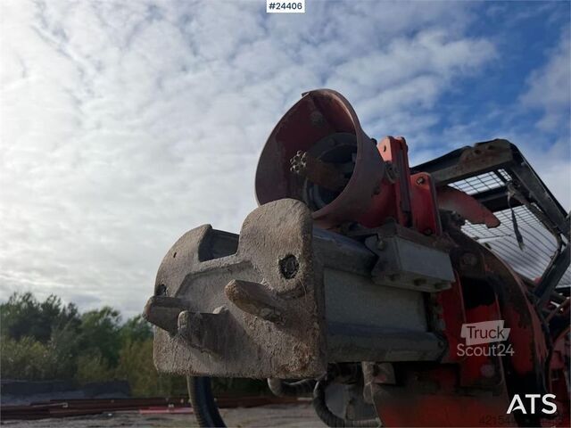 Soil drill Sandvik Dino DC400R drill rig with machine control and sha