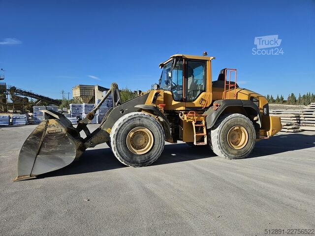 Kolesni nakladalnik VOLVO L 120 H