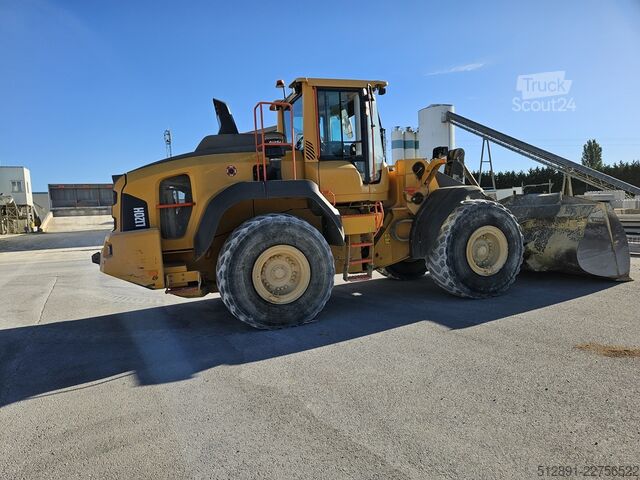 Kolesni nakladalnik VOLVO L 120 H