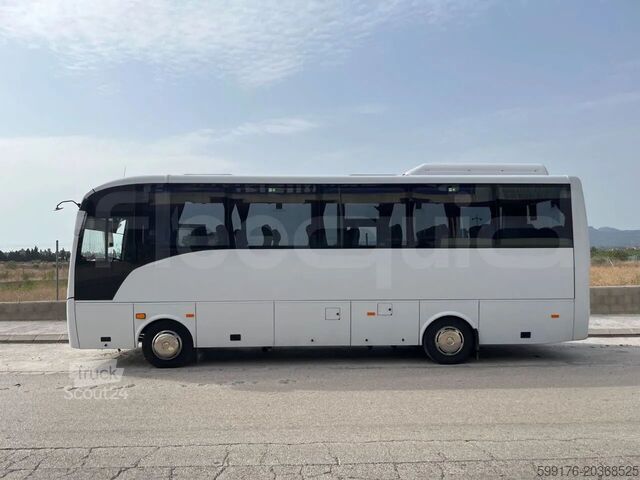 Turismo Isuzu Grand Toro