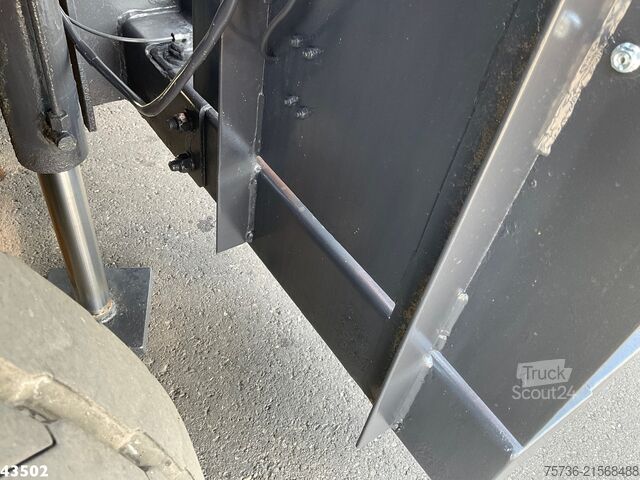 Suction vehicle DAF FAX 85 CF 340 Droge stoffen blaas installatie J...