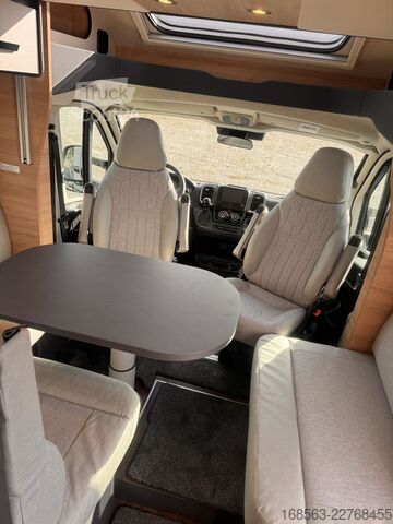 Daļēji integrēta kemperis KNAUS L!VE WAVE 700 MEG PLAT. SEL. LP 97.477 ¤ !