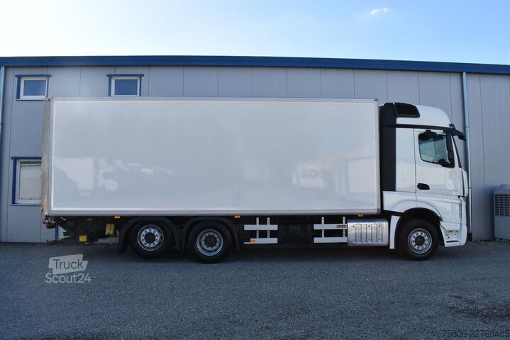 Камион-фургон MERCEDES-BENZ Actros 2551 L 6x2 E6 AHK RET LBW