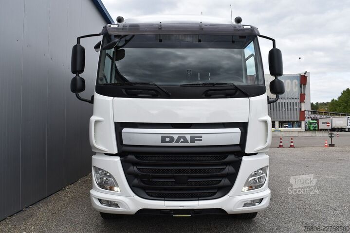 Camion cu platformă și prelată DAF CF 370 E6 4x2 Edscha LBW AHK