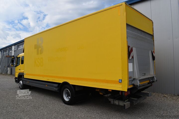 Skříňový nákladní automobil MERCEDES-BENZ Atego 1329 L  6-Sitze LBW