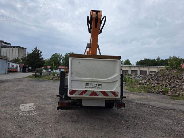 Platformă de lucru montată pe camion IVECO 80E80 Hubsteiger ESDA Typ TG 1800