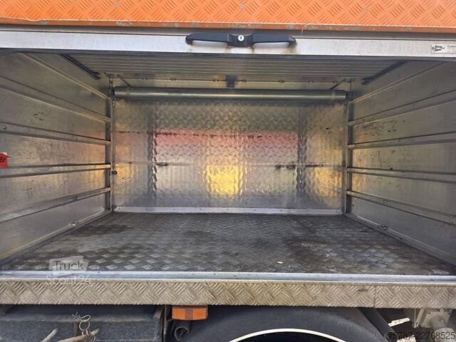 Platformă de lucru montată pe camion IVECO 80E80 Hubsteiger ESDA Typ TG 1800