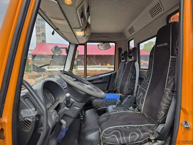 Platformă de lucru montată pe camion IVECO 80E80 Hubsteiger ESDA Typ TG 1800